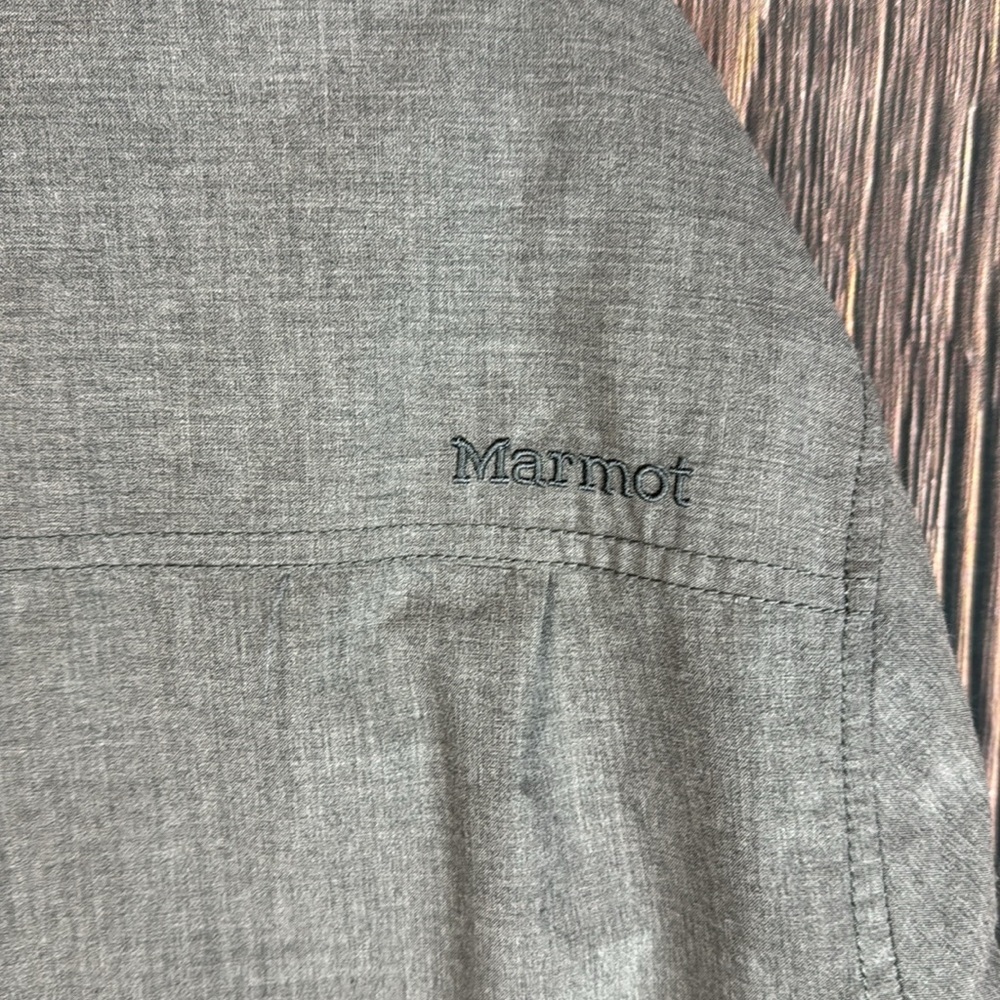 Marmot Button Down Shirt- Size Large - Picture 8 of 13